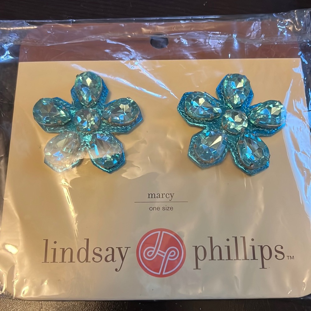 Lindsay Phillips Snaps (2) New